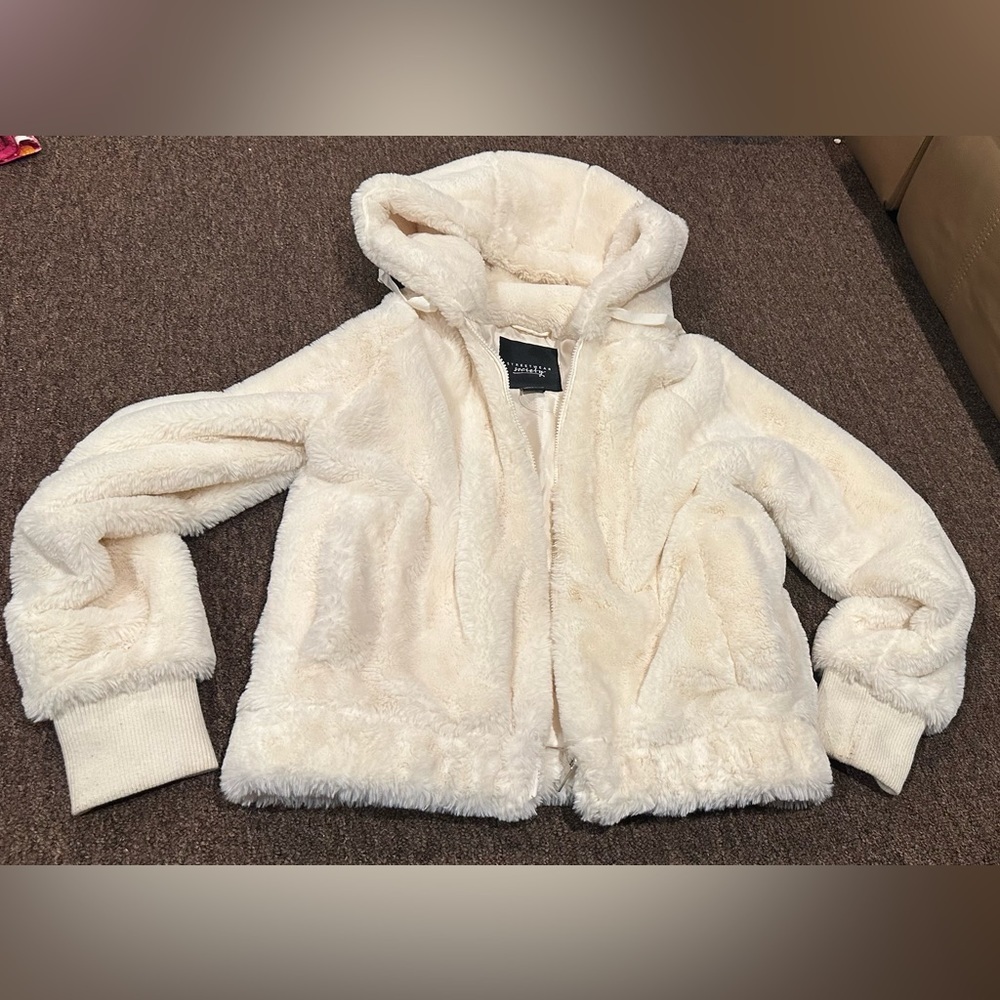 Streetwear Society S/P super soft comfy faux fur hooded jacket zipper EUC!
